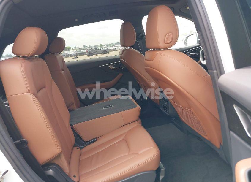 Photo 8 of 2021 Audi Q7 PREMIUM PLUS 55 TFSI QUATTRO TIPTRONIC (VIN WA1LXAF75MD021454)