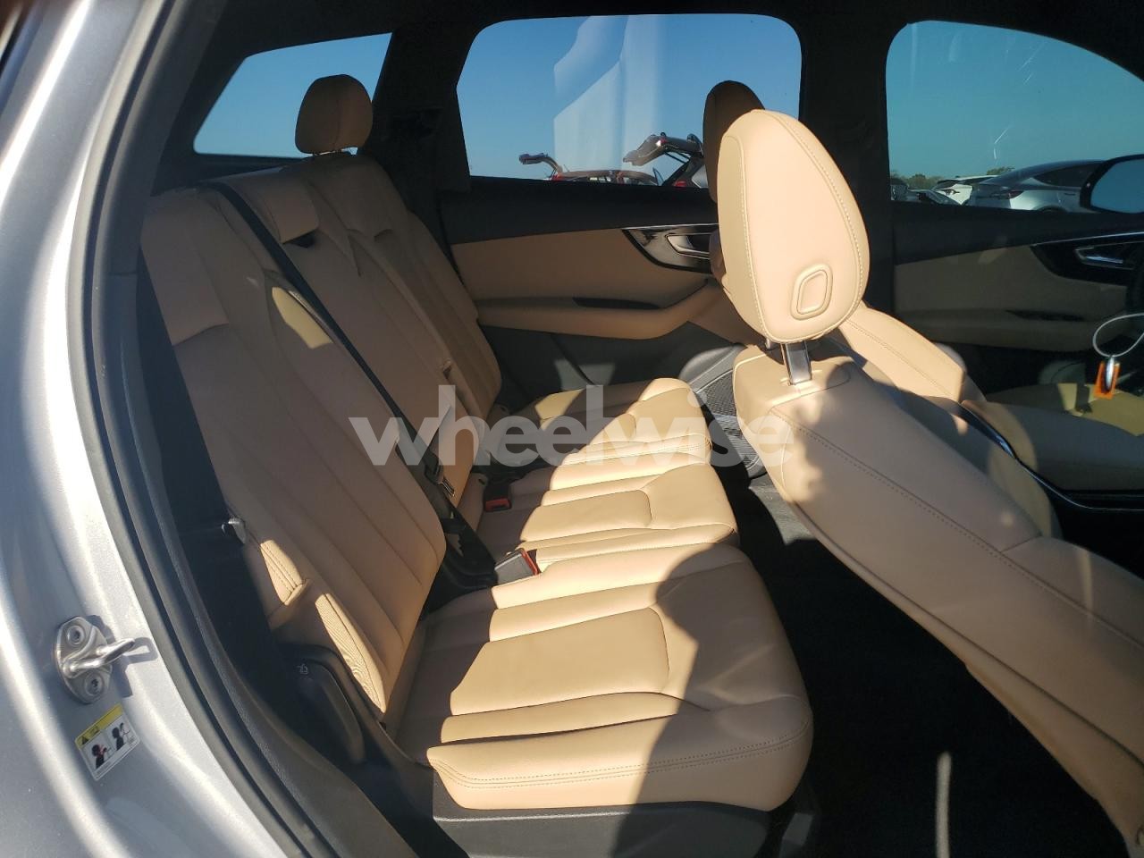 Photo 11 of 2022 AUDI Q7 PREMIUM PLUS (VIN WA1LXBF77ND007708)