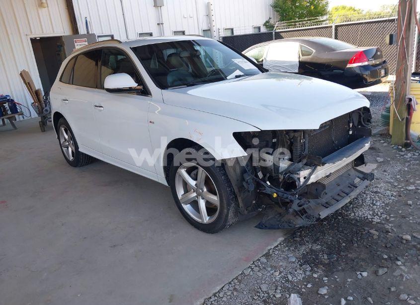 2017 Audi Q5 2.0T PREMIUM (VIN WA1M2AFP2HA057015) main photo