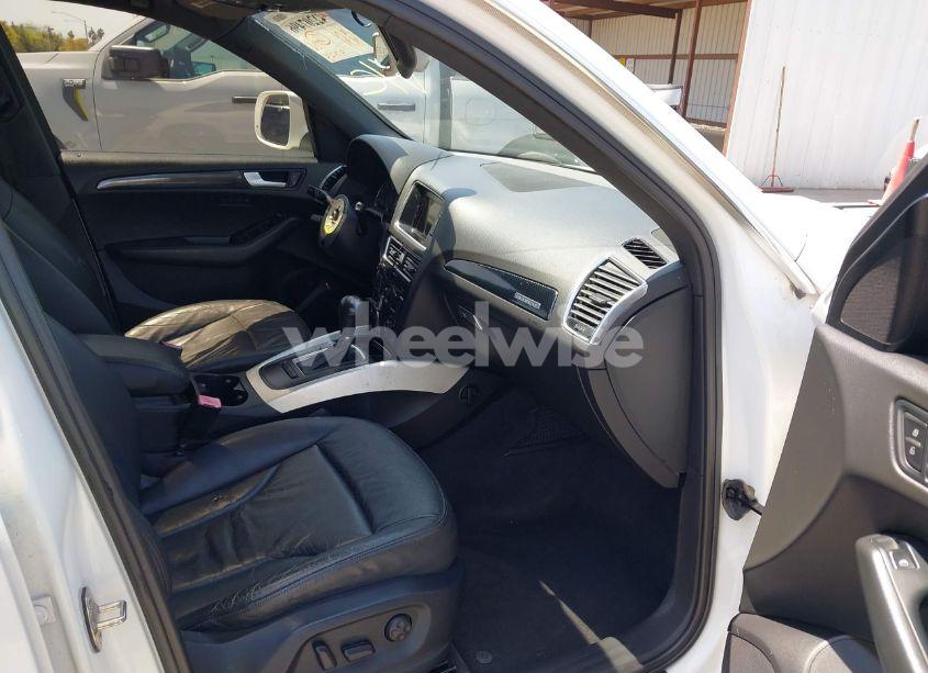 Photo 5 of 2010 Audi Q5 3.2 PREMIUM (VIN WA1MKAFPXAA015021)