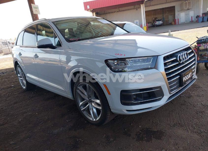 2018 Audi Q7 3.0T PREMIUM (VIN WA1VAAF70JD054013) main photo