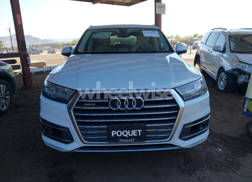 Photo 12 of 2018 Audi Q7 3.0T PREMIUM (VIN WA1VAAF70JD054013)