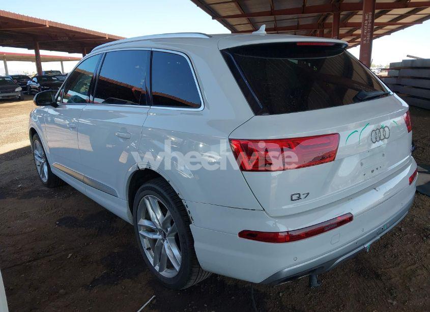 Photo 3 of 2018 Audi Q7 3.0T PREMIUM (VIN WA1VAAF70JD054013)
