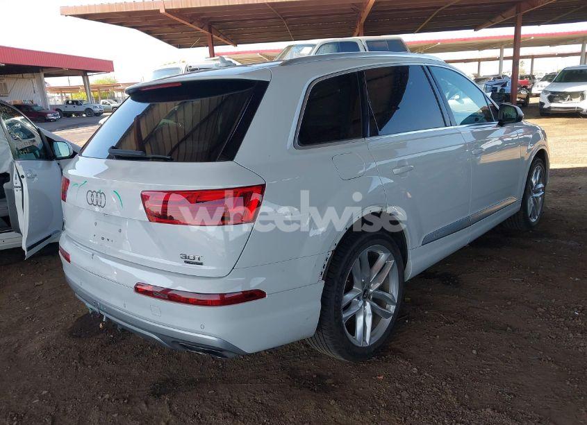 Photo 4 of 2018 Audi Q7 3.0T PREMIUM (VIN WA1VAAF70JD054013)