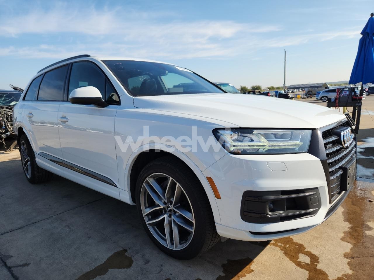 Photo 4 of 2018 AUDI Q7 PRESTIGE (VIN WA1VAAF71JD021943)