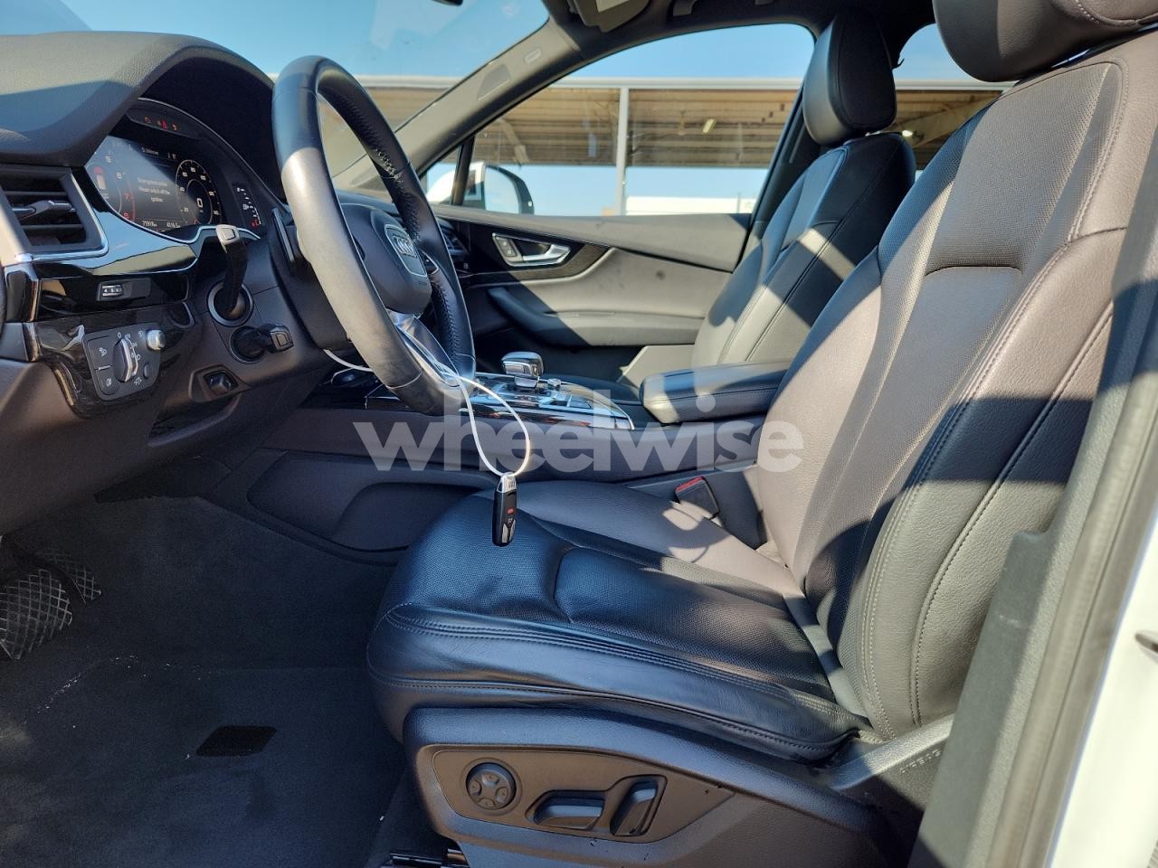 Photo 7 of 2018 AUDI Q7 PRESTIGE (VIN WA1VAAF71JD021943)