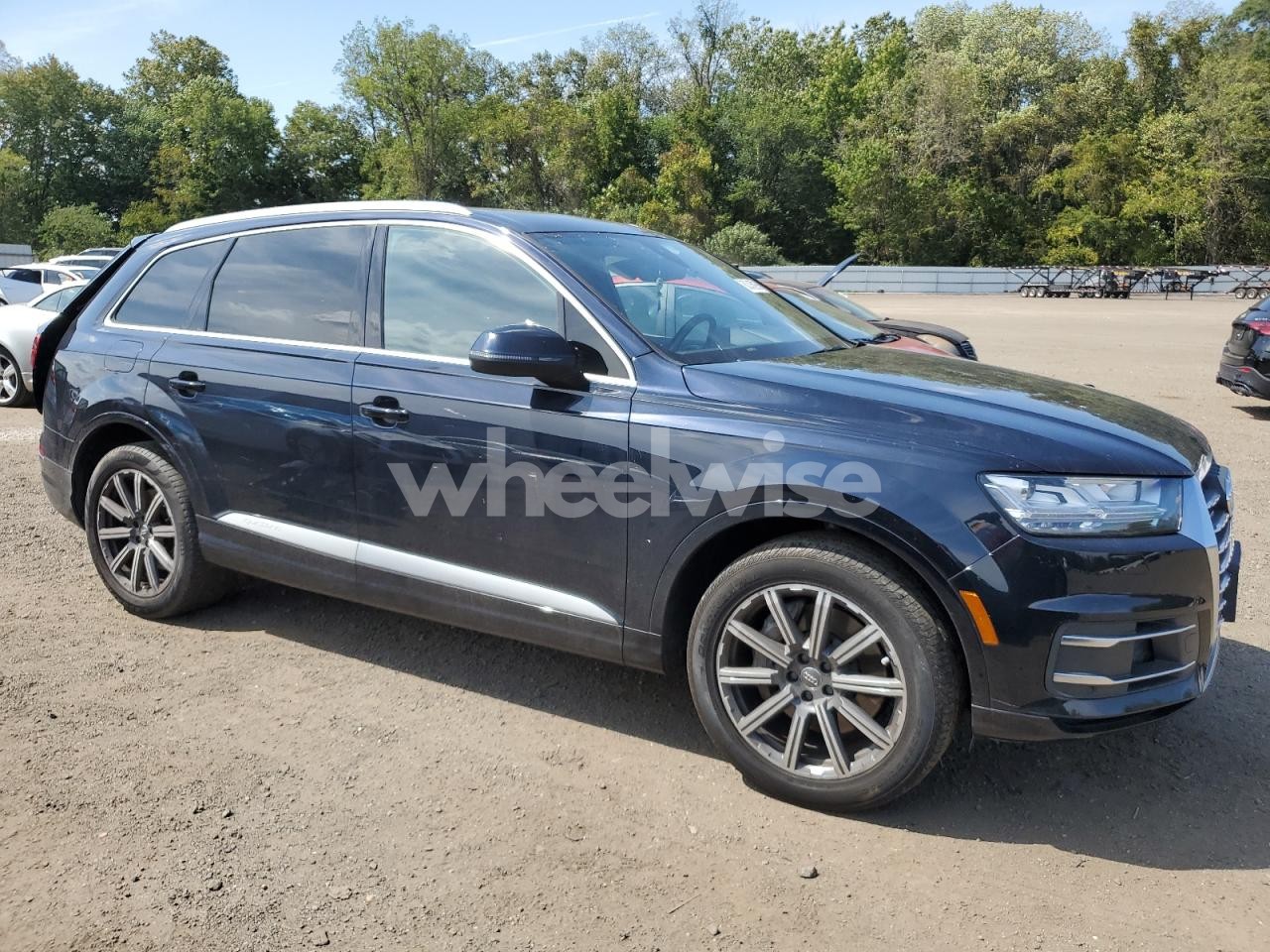 Photo 4 of 2017 AUDI Q7 PRESTIGE (VIN WA1VAAF78HD049197)