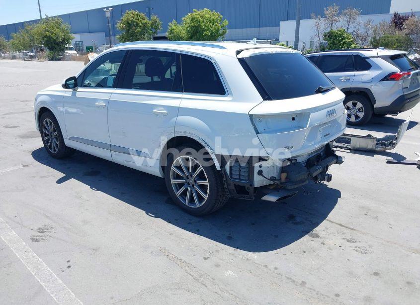 Photo 3 of 2018 Audi Q7 3.0T PREMIUM (VIN WA1VAAF78JD012947)