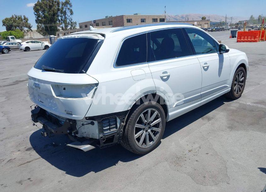 Photo 4 of 2018 Audi Q7 3.0T PREMIUM (VIN WA1VAAF78JD012947)
