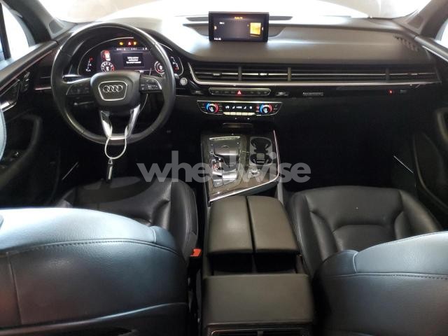 Photo 13 of 2018 AUDI Q7 PRESTIGE (VIN WA1VAAF78JD038920)