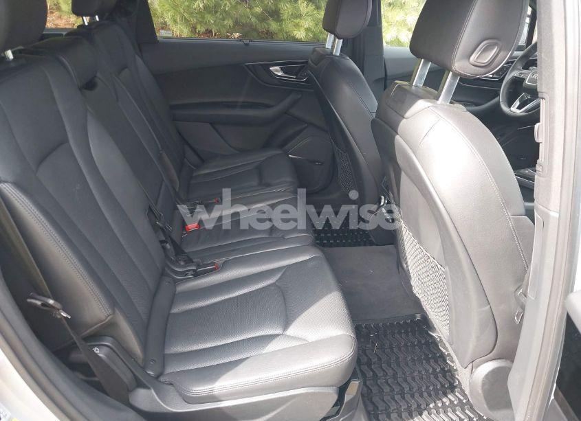 Photo 8 of 2018 Audi Q7 3.0T PREMIUM (VIN WA1VAAF7XJD046839)