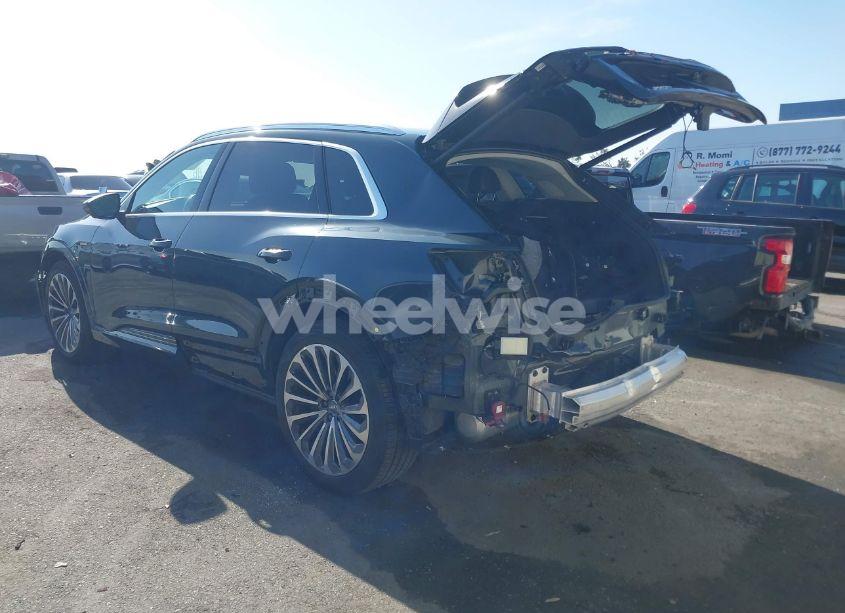 Photo 3 of 2019 Audi E-tron PREMIUM PLUS (VIN WA1VAAGE2KB021539)