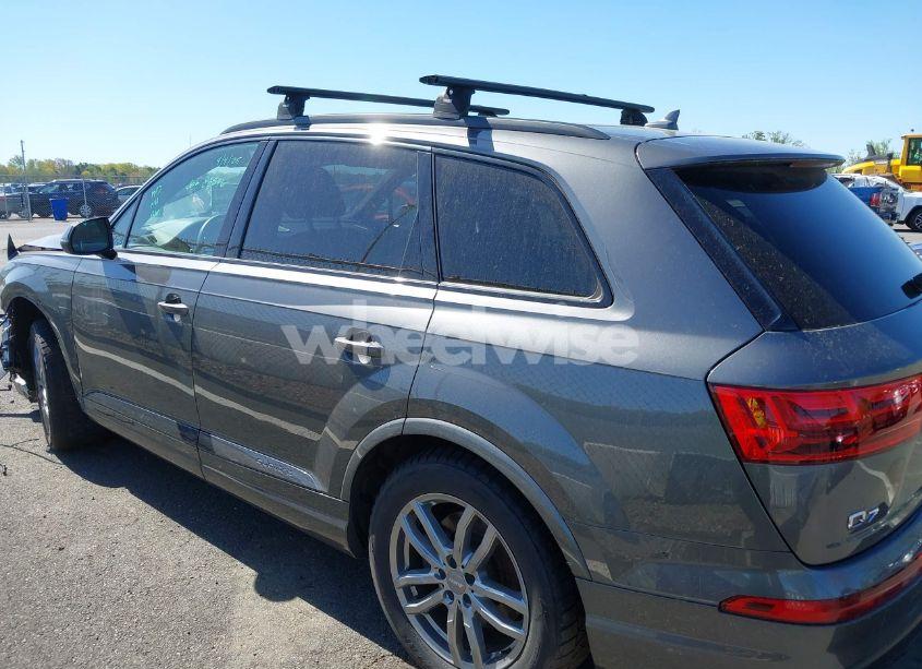 Photo 14 of 2018 Audi Q7 3.0T PREMIUM (VIN WA1VABF74JD037768)