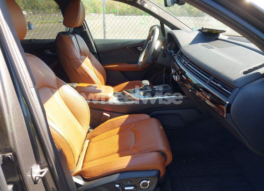 Photo 5 of 2018 Audi Q7 3.0T PREMIUM (VIN WA1VABF74JD037768)