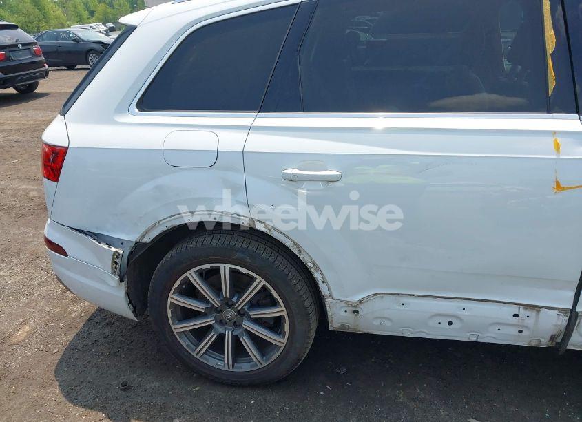 Photo 19 of 2017 Audi Q7 3.0T PREMIUM (VIN WA1VABF77HD030761)