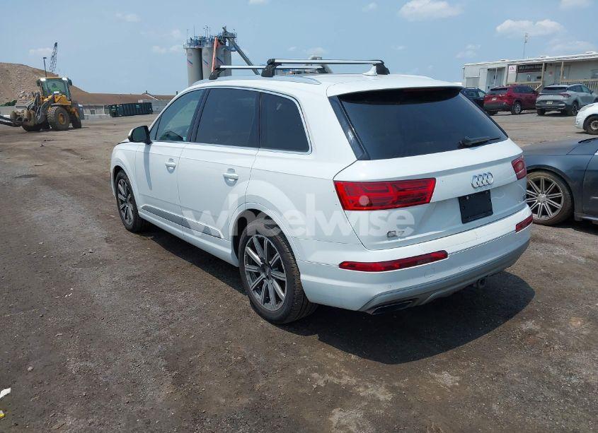 Photo 3 of 2017 Audi Q7 3.0T PREMIUM (VIN WA1VABF77HD030761)