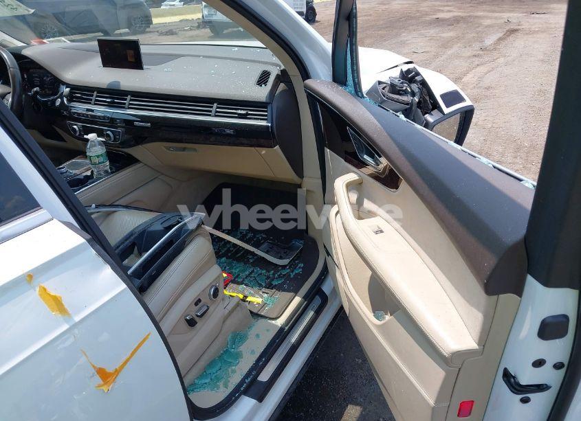 Photo 5 of 2017 Audi Q7 3.0T PREMIUM (VIN WA1VABF77HD030761)