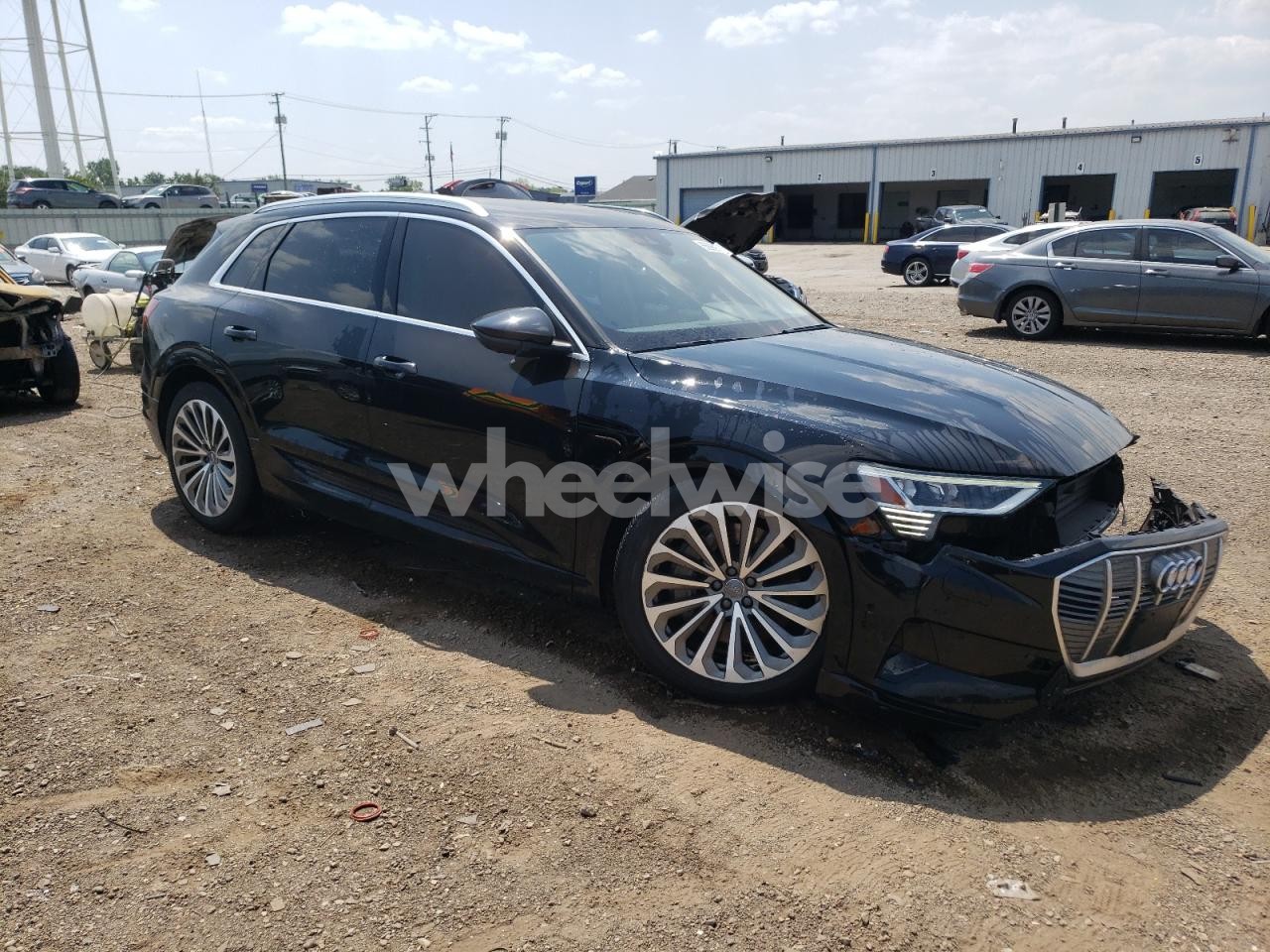 Photo 4 of 2019 AUDI E-TRON PRESTIGE (VIN WA1VABGE3KB020566)