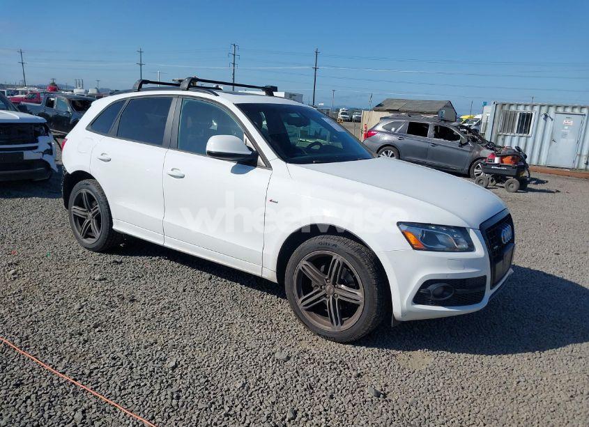 2012 Audi Q5 3.2 PREMIUM (VIN WA1WKAFP2CA069747) main photo