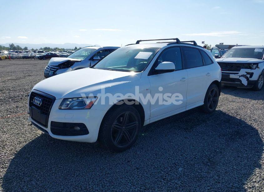 Photo 2 of 2012 Audi Q5 3.2 PREMIUM (VIN WA1WKAFP2CA069747)