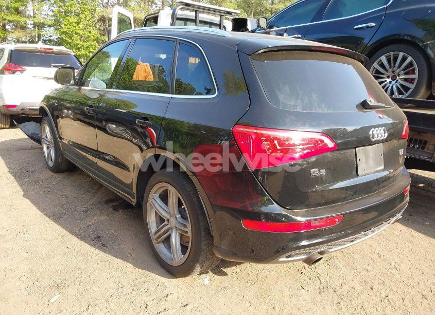 Photo 3 of 2010 Audi Q5 3.2 PREMIUM (VIN WA1WKAFP8AA045059)
