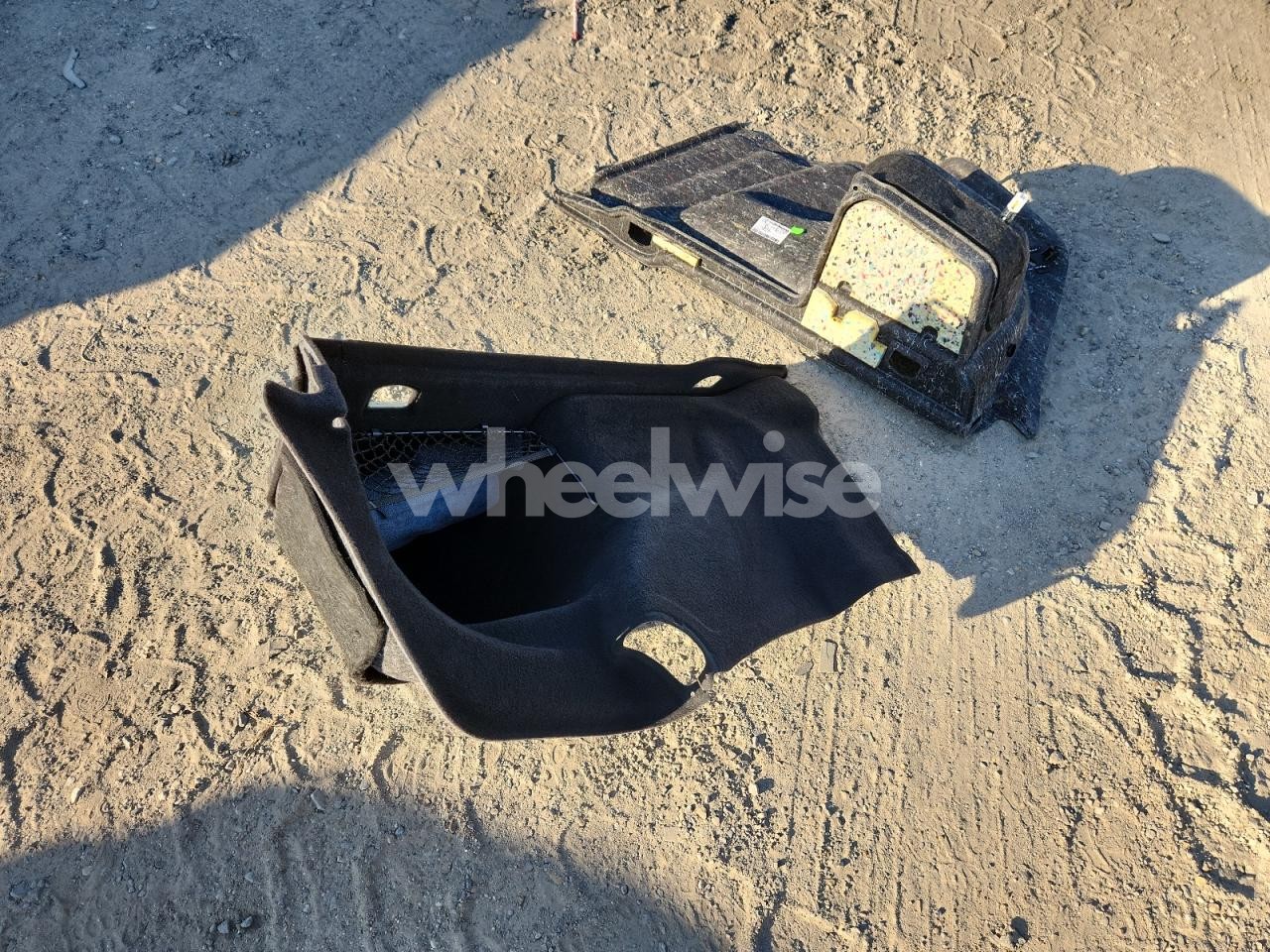 Photo 12 of 2018 AUDI A8 L QUATTRO (VIN WAU44AFDXJN000627)