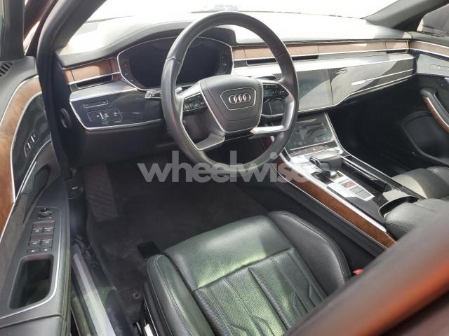 Photo 4 of 2019 AUDI A8 L (VIN WAU8DAF83KN017517)