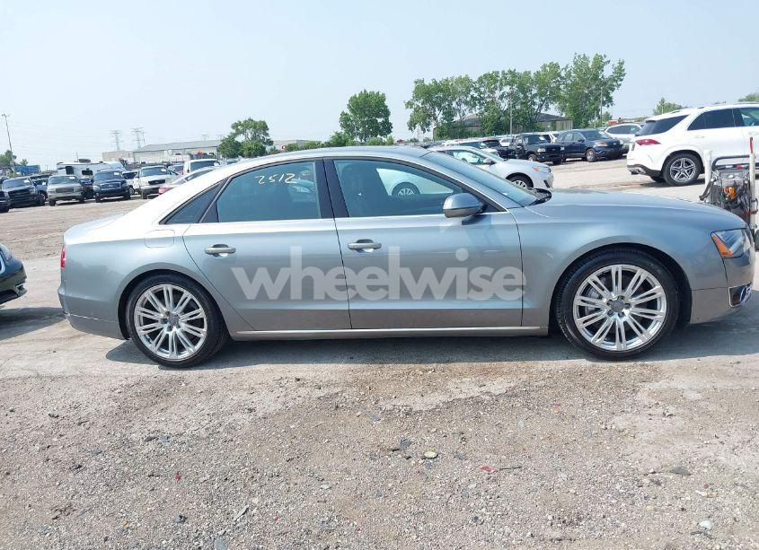 Photo 13 of 2013 Audi A8 4.0T (VIN WAUA2AFD5DN021950)