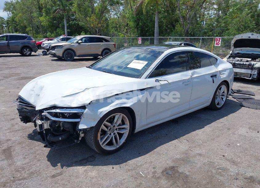 Photo 2 of 2019 Audi A5 45 PREMIUM (VIN WAUANCF56KA080411)