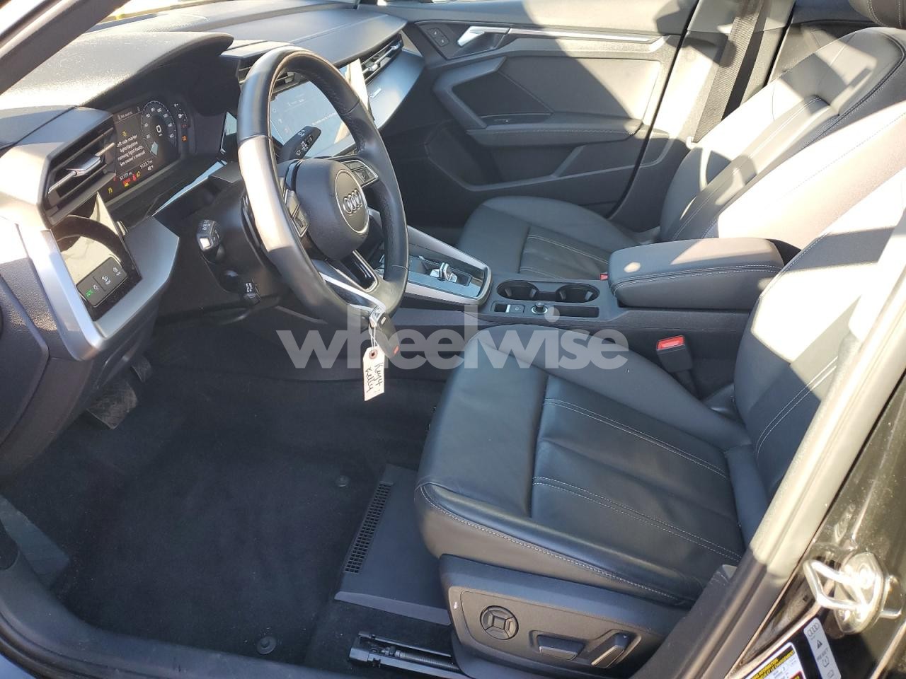 Photo 7 of 2024 AUDI A3 PREMIUM (VIN WAUAUDGY2RA074570)