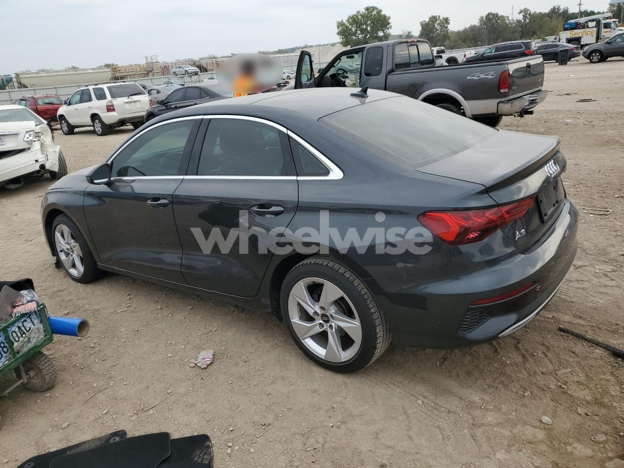 Photo 2 of 2022 AUDI A3 PREMIUM (VIN WAUAUDGY4NA102864)