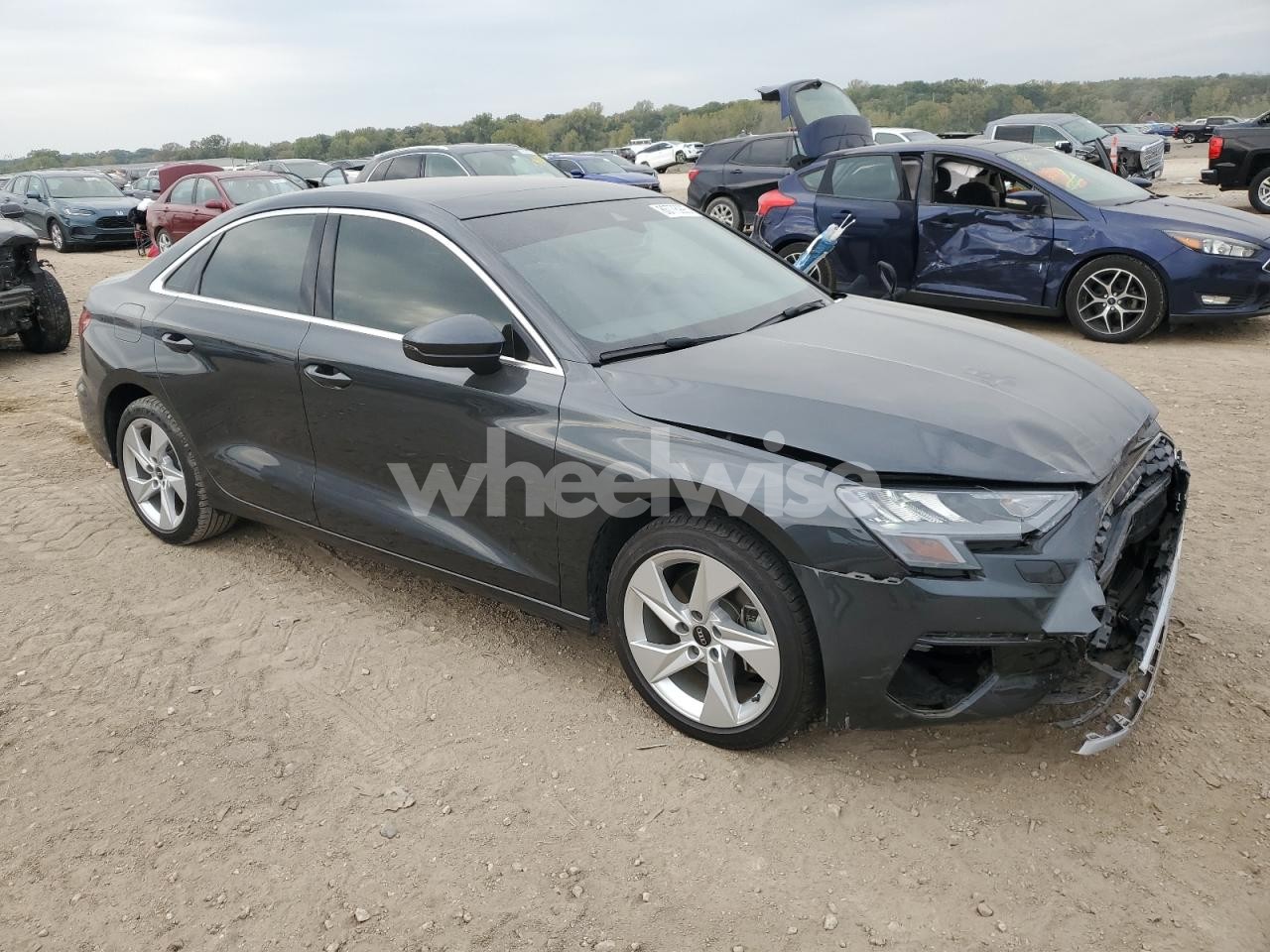 Photo 4 of 2022 AUDI A3 PREMIUM (VIN WAUAUDGY4NA102864)