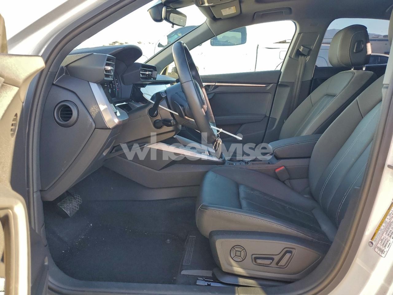 Photo 7 of 2023 AUDI A3 PREMIUM (VIN WAUAUDGY4PA123460)