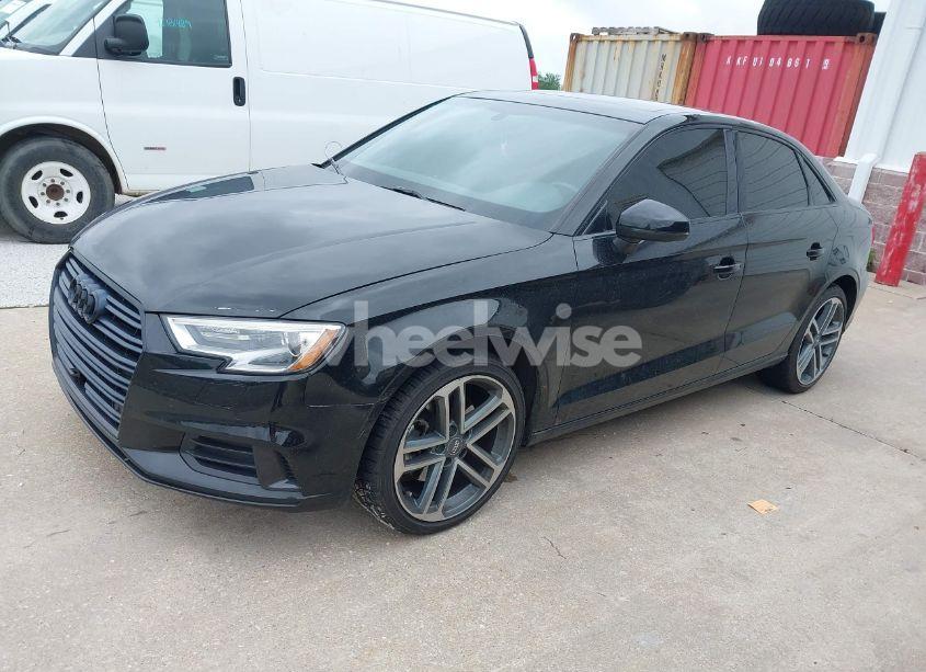 Photo 2 of 2020 Audi A3 PREMIUM 40 TFSI FRONT-WHEEL DRIVE S TRONIC (VIN WAUAUGFF1LA104392)