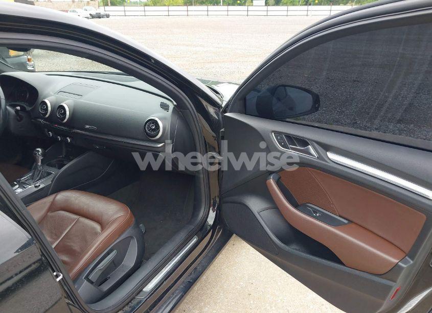 Photo 5 of 2020 Audi A3 PREMIUM 40 TFSI FRONT-WHEEL DRIVE S TRONIC (VIN WAUAUGFF1LA104392)