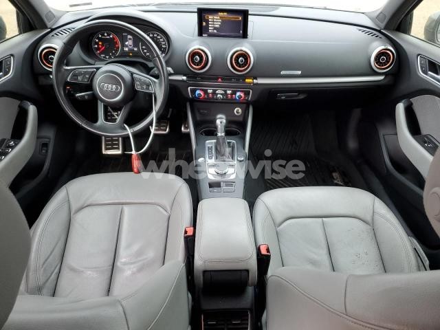 Photo 5 of 2018 AUDI A3 PREMIUM (VIN WAUB8GFFXJ1042996)