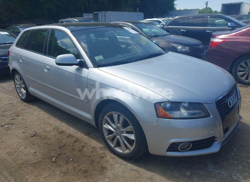 2013 Audi A3 2.0T PREMIUM (VIN WAUBEAFM3DA006916) main photo