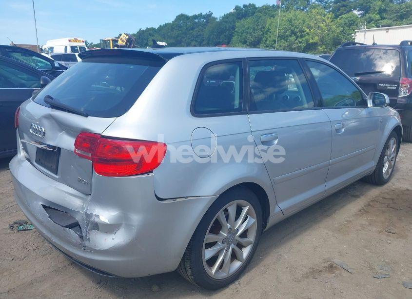 Photo 4 of 2013 Audi A3 2.0T PREMIUM (VIN WAUBEAFM3DA006916)