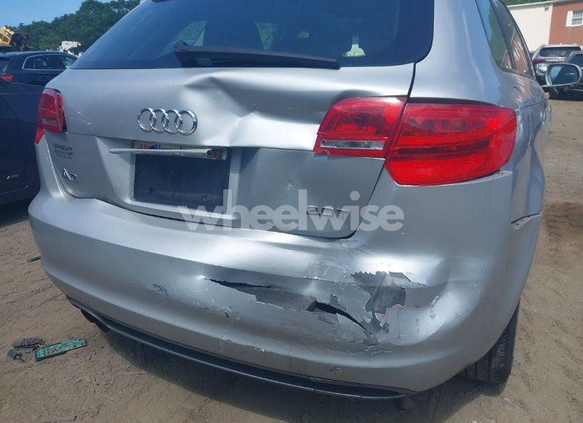 Photo 6 of 2013 Audi A3 2.0T PREMIUM (VIN WAUBEAFM3DA006916)