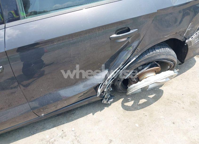 Photo 6 of 2015 Audi A3 2.0T PREMIUM (VIN WAUBFGFF0F1012368)