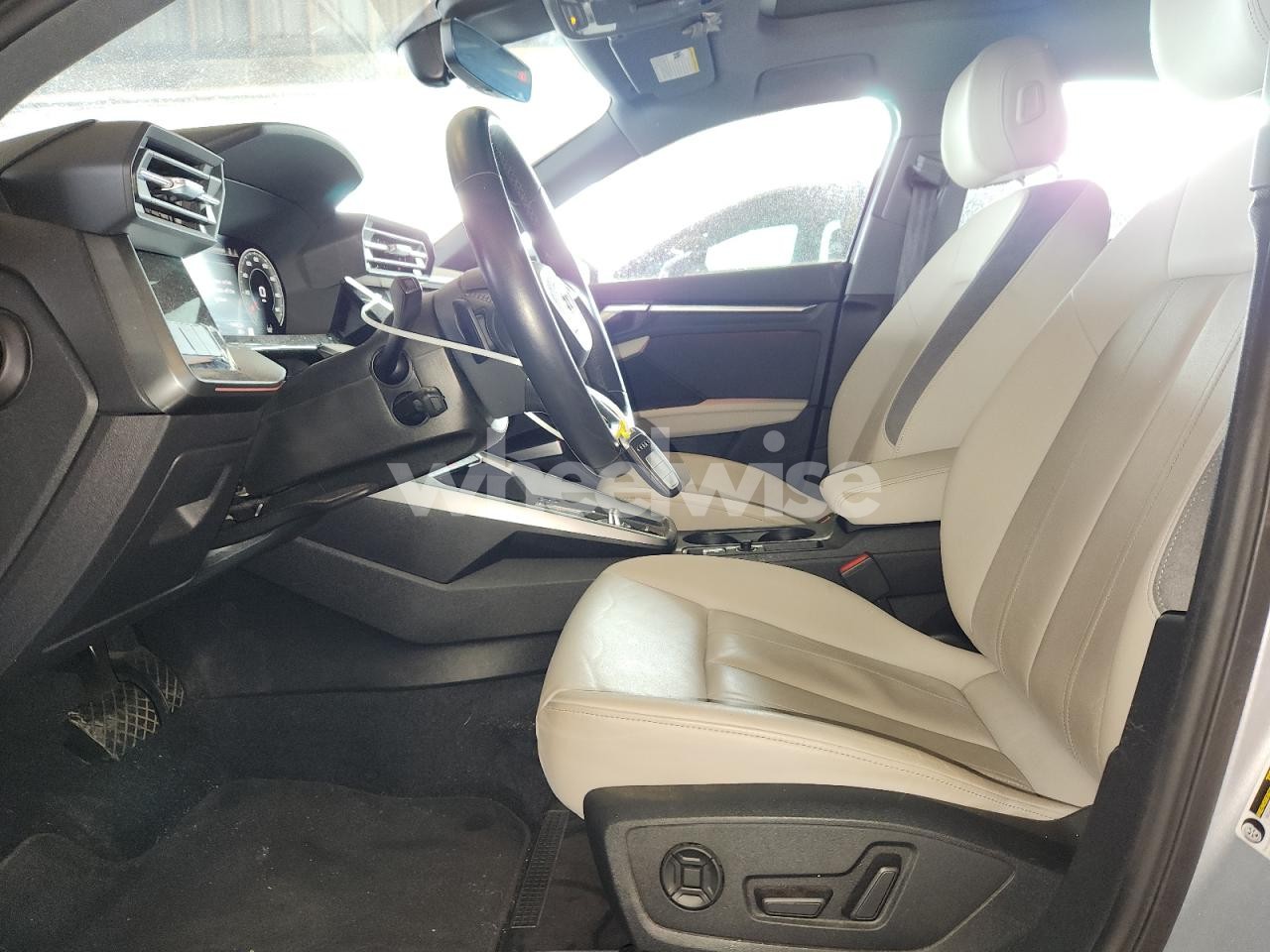 Photo 7 of 2023 AUDI A3 PREMIUM PLUS (VIN WAUBUDGY8PA031174)