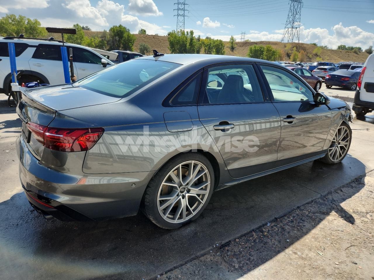 Photo 3 of 2023 AUDI S4 PRESTIGE (VIN WAUC4AF40PA062551)