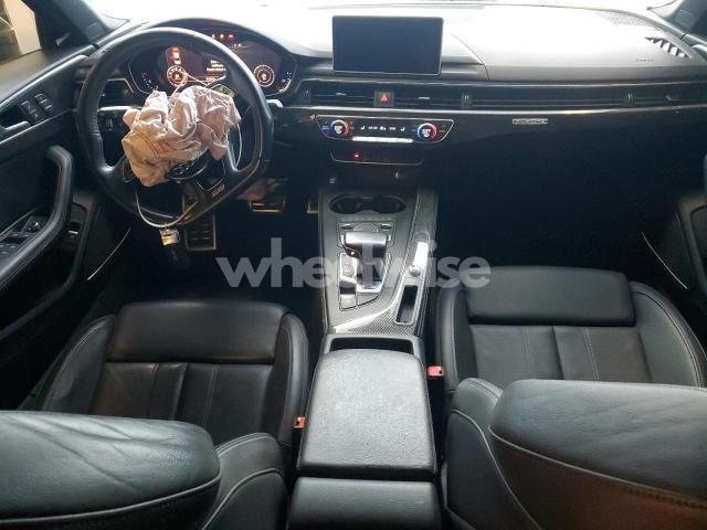 Photo 5 of 2019 AUDI S4 PRESTIGE N/A (VIN WAUC4AF49KA066610)