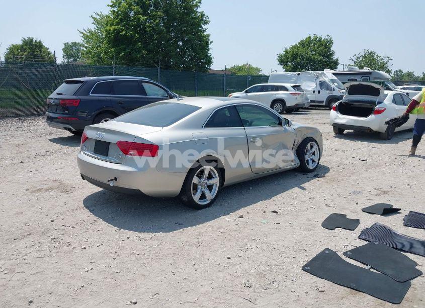 Photo 4 of 2014 Audi A5 2.0T PREMIUM (VIN WAUCFAFR6EA073881)