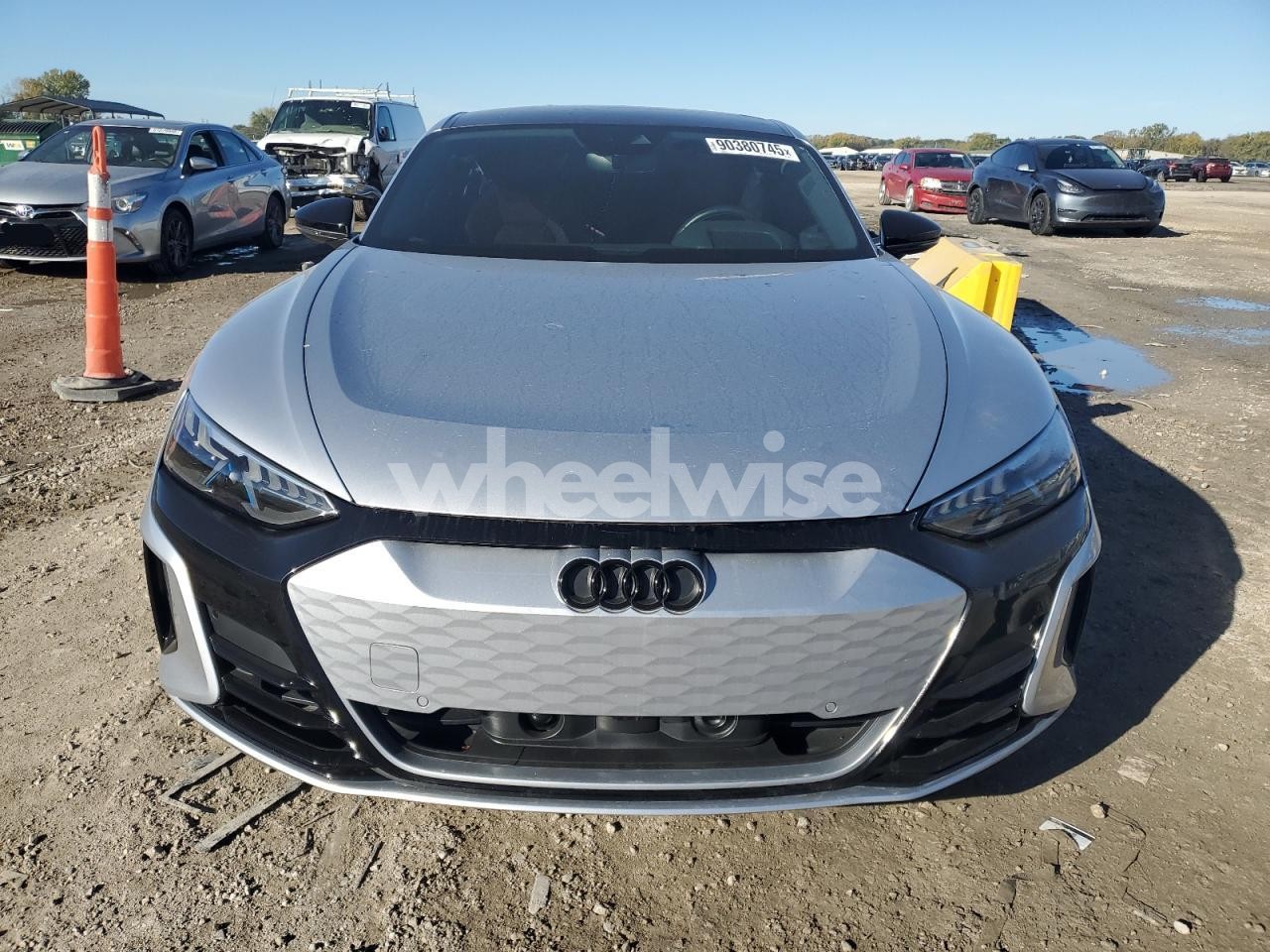 Photo 5 of 2023 AUDI E-TRON GT PREMIUM PLUS (VIN WAUCJBFWXP7008137)