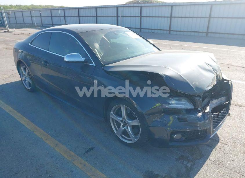 2012 Audi S5 4.2 PREMIUM PLUS (VIN WAUCVAFR6CA032117) main photo
