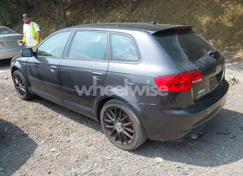 Photo 3 of 2013 Audi A3 2.0T PREMIUM (VIN WAUDFAFM0DA010637)