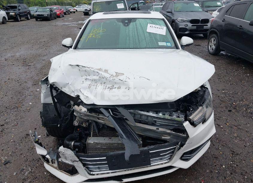 Photo 12 of 2018 Audi A4 2.0T PREMIUM/2.0T TECH PREMIUM (VIN WAUDNAF46JN005255)