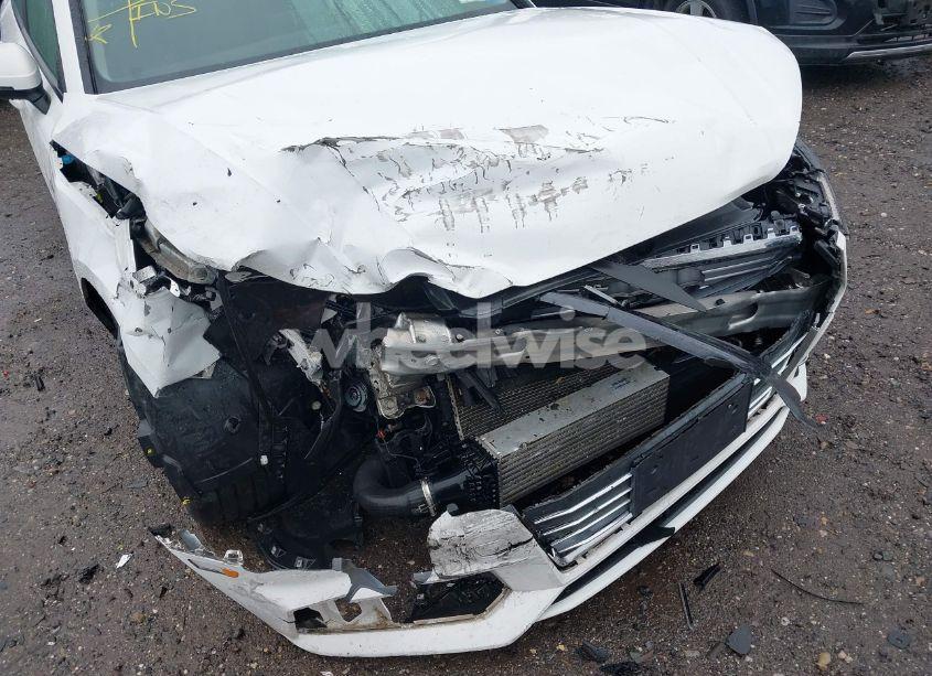 Photo 6 of 2018 Audi A4 2.0T PREMIUM/2.0T TECH PREMIUM (VIN WAUDNAF46JN005255)