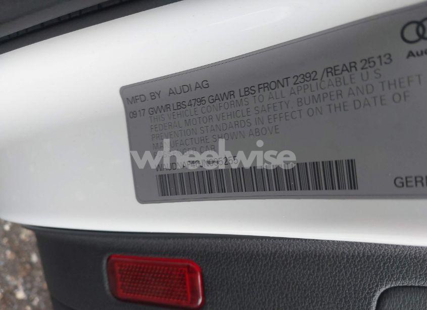 Photo 9 of 2018 Audi A4 2.0T PREMIUM/2.0T TECH PREMIUM (VIN WAUDNAF46JN005255)